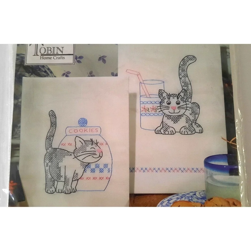 Tobin Stamped For Embroidery KITTENS Kitchen Towel Set of 2 Each 17